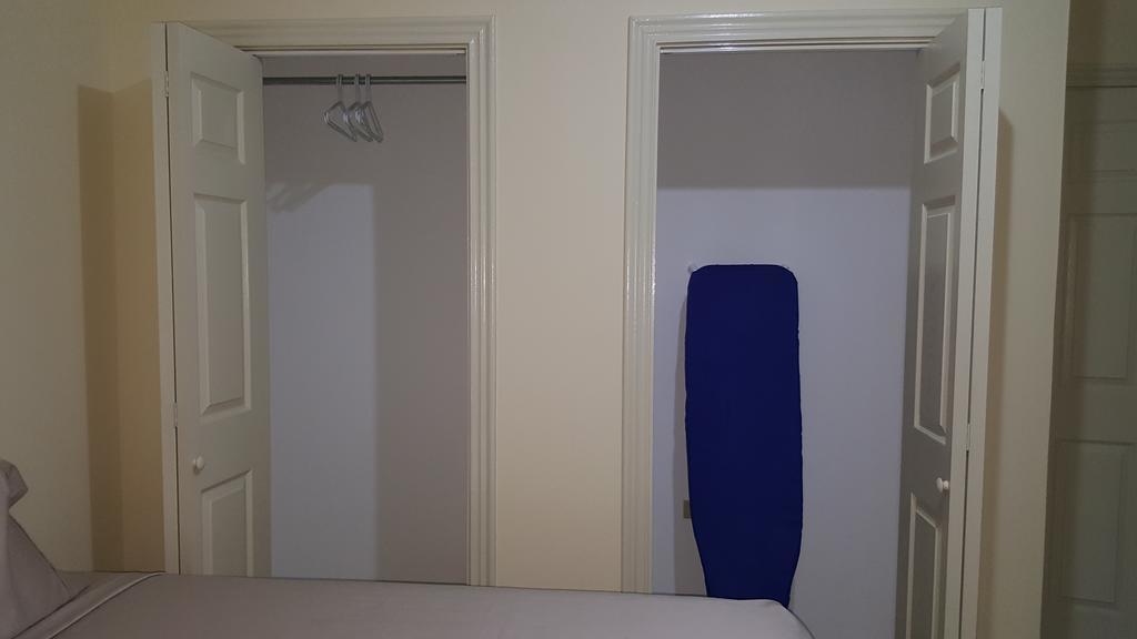Apt 12, Executive Suites Ja - Palms Enfield Екстериор снимка
